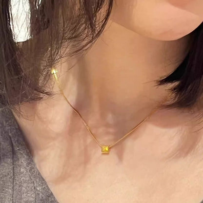 Stunning Gold Necklace for Daily Wear