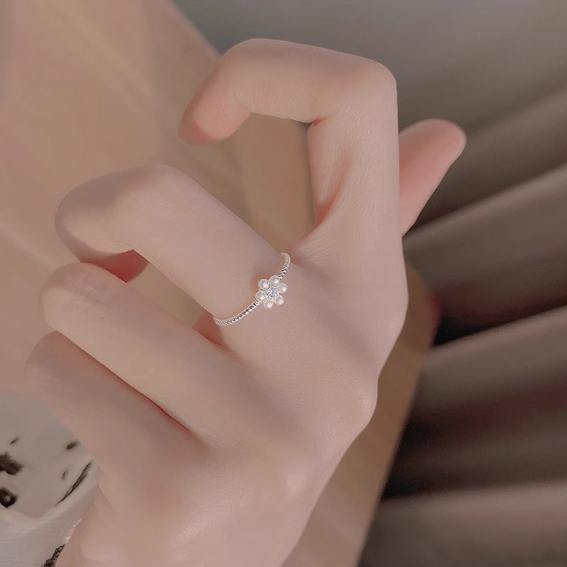 Romantic Pearl Ring for Special Moments