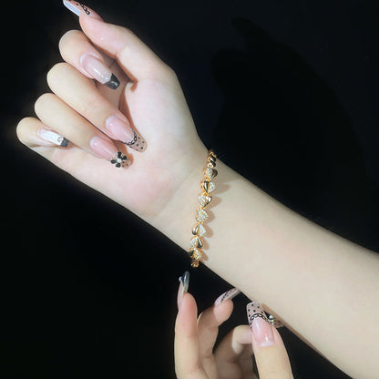 Stunning Bracelet for Daily Wear