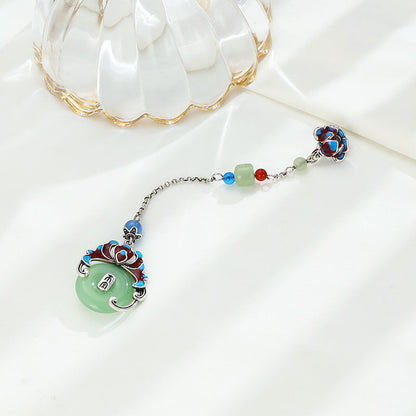 Classic Pendant with Timeless Appeal