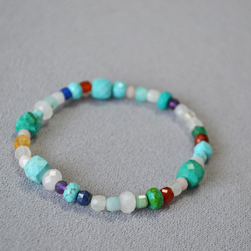 Beautiful Bracelet with Unique Style
