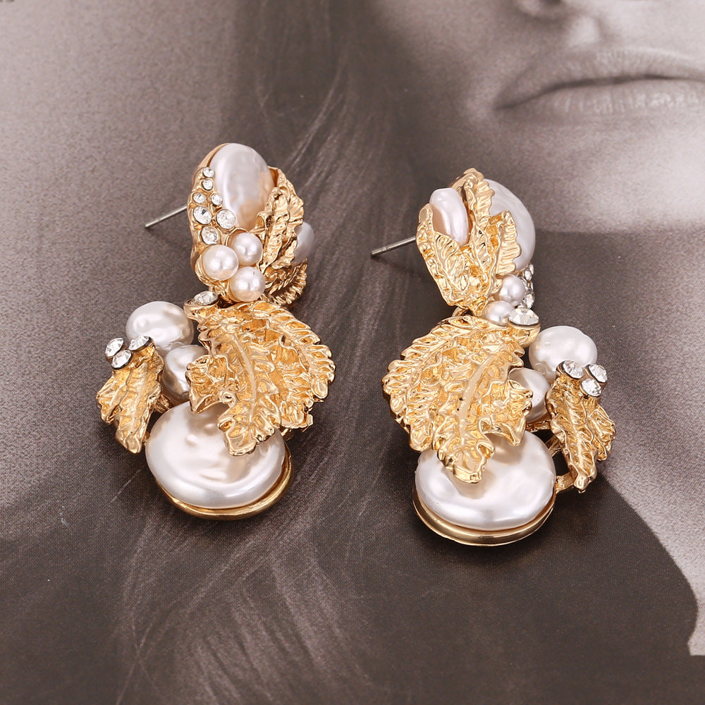 Romantic Pearl Earring for Special Moments