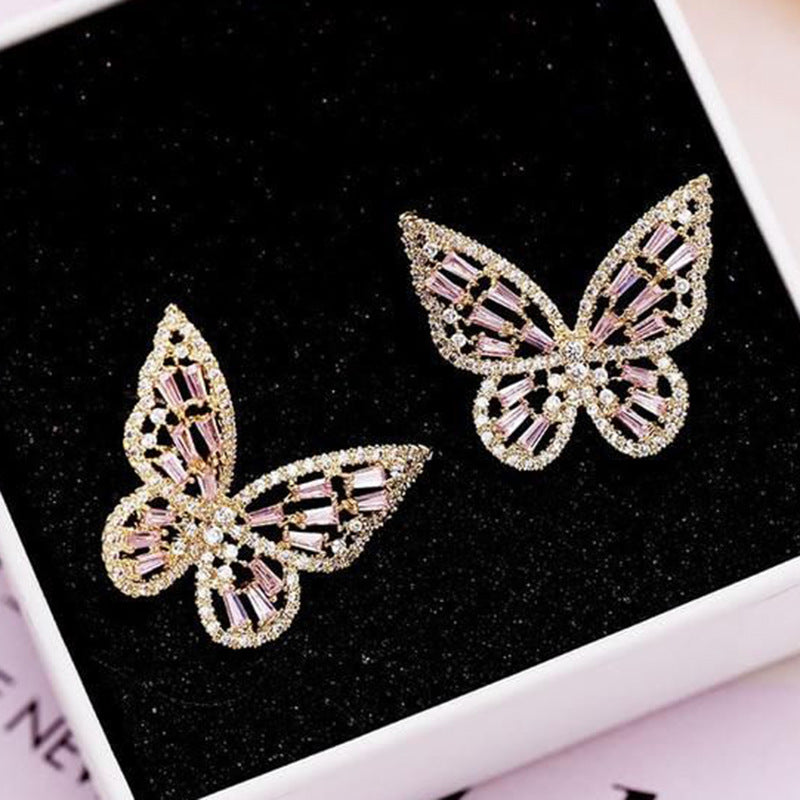 Elegant Silver Earring for Every Occasion