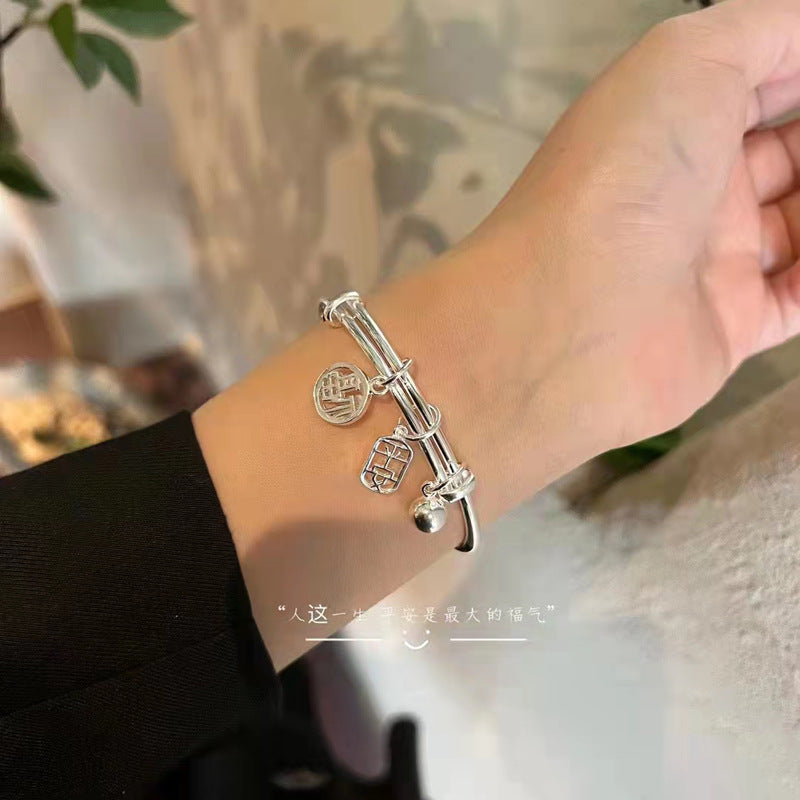 Romantic Bracelet for Special Moments