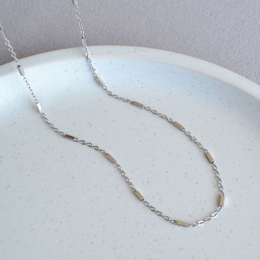 Classic Gold Necklace with Timeless Appeal