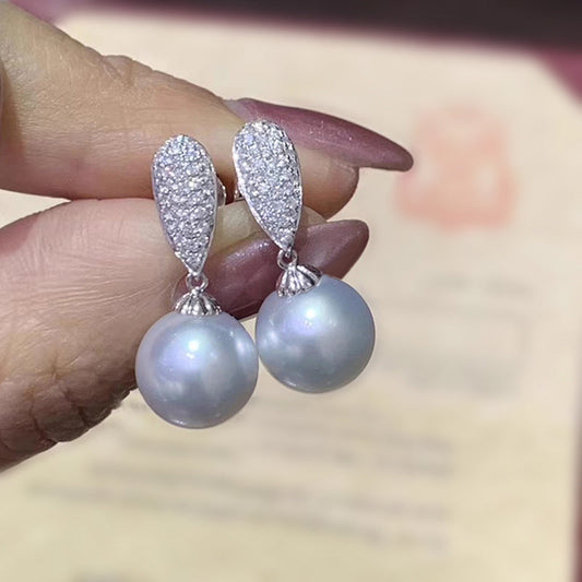 Delicate Artisan Pearl Earring