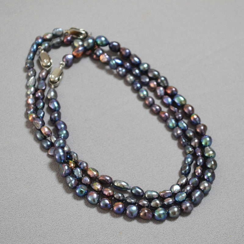 Classic Pearl Necklace with Timeless Appeal