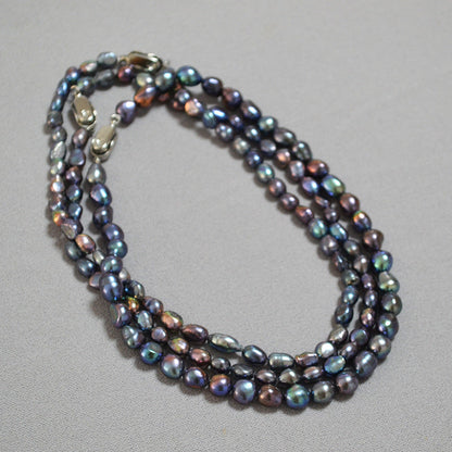 Classic Pearl Necklace with Timeless Appeal