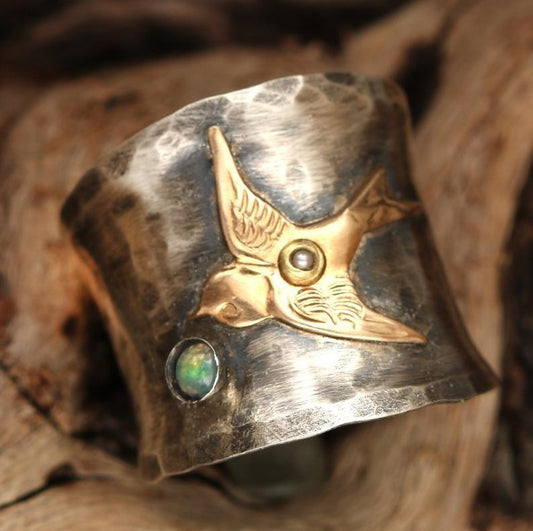 Classic Ring with Timeless Appeal