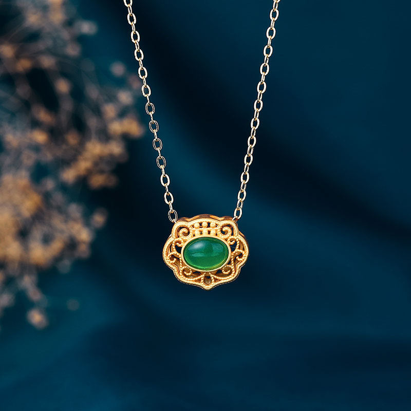 Classic Gold Necklace with Timeless Appeal