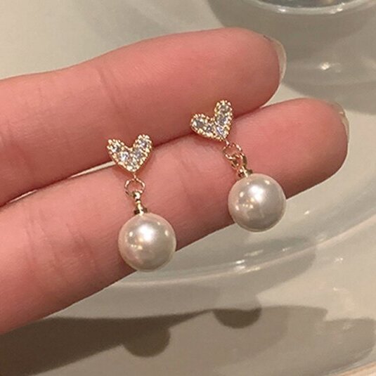 Vintage Handmade Pearl Earring