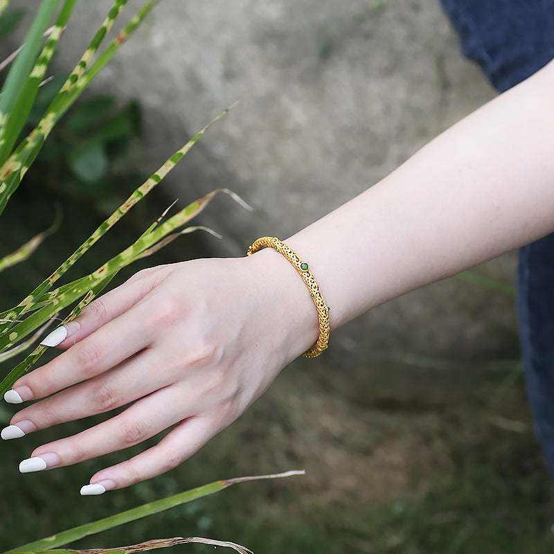 Stunning Gold Bracelet for Daily Wear