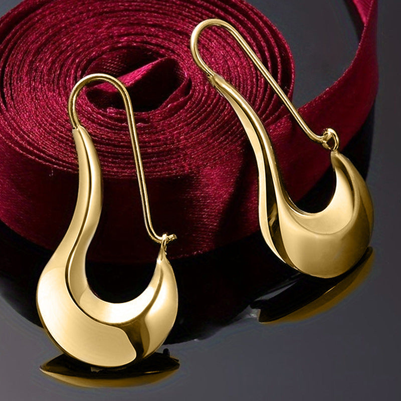 Charming Earring for Any Occasion