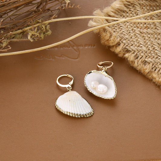 Classic Gold Piece with Timeless Appeal