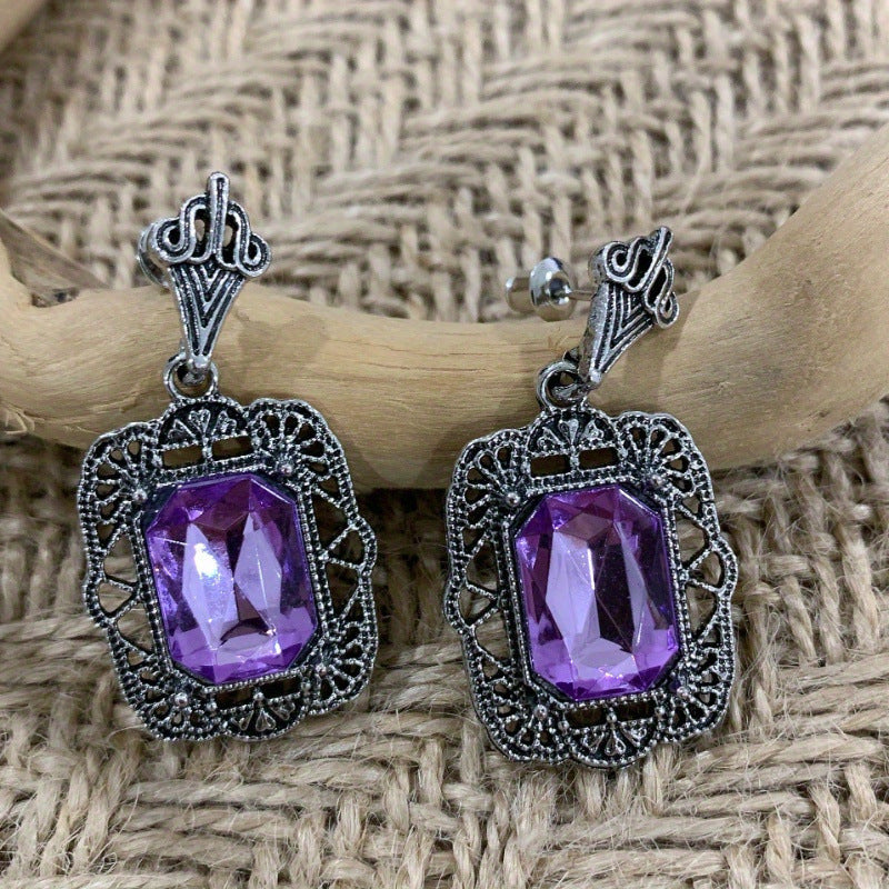 Classic Earring with Timeless Appeal