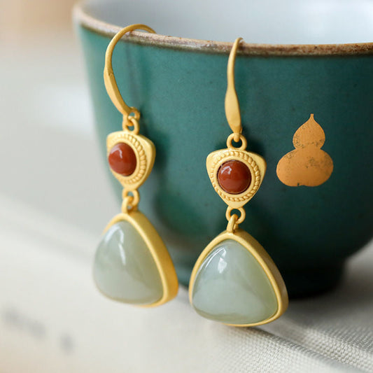 Elegant Gold Earring for Every Occasion