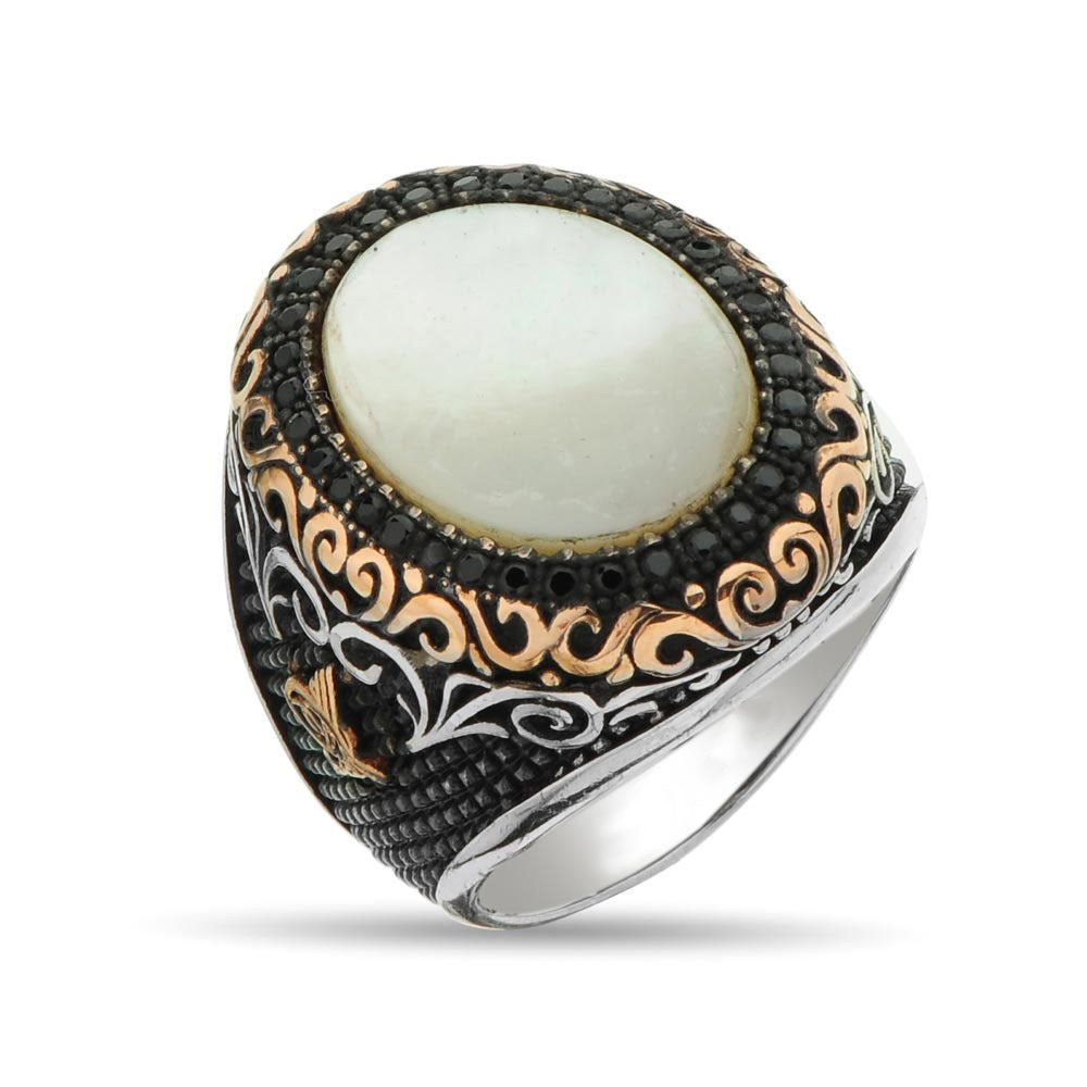 Classic Ring with Timeless Appeal