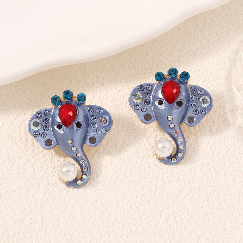 Beautiful Pearl Earring with Unique Style