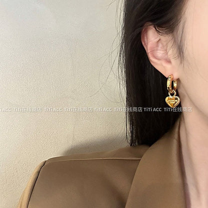 Beautiful Gold Earring with Unique Style