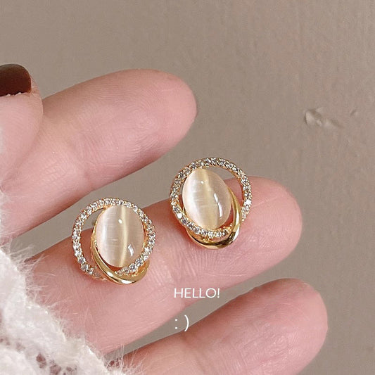 Romantic Earring for Special Moments