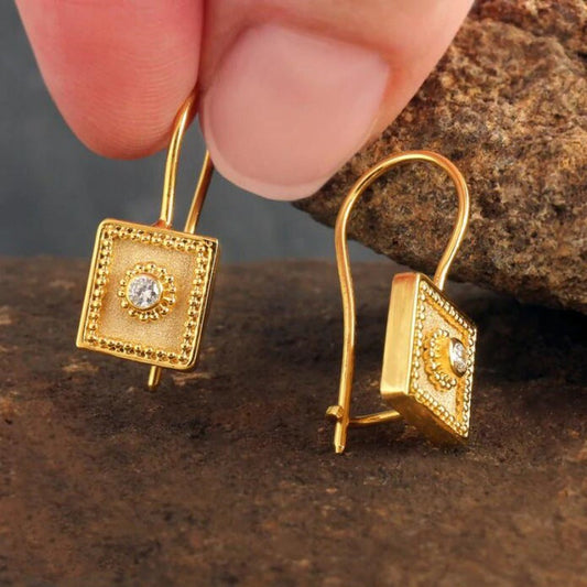Vintage Handmade Earring