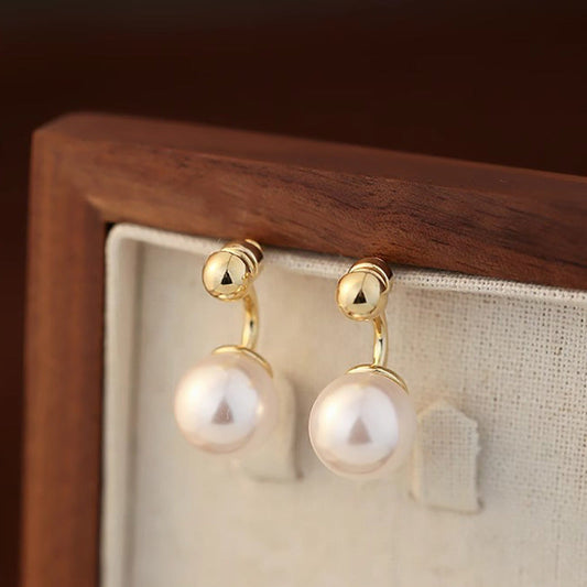 Classic Pearl Earring with Timeless Appeal
