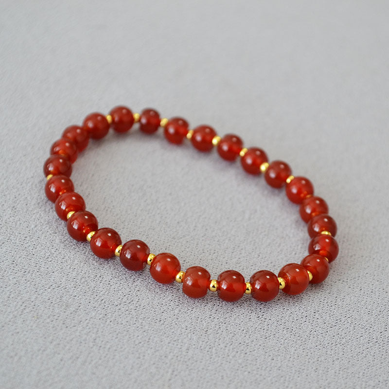 Romantic Gold Bracelet for Special Moments