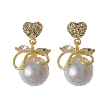 Charming Pearl Earring for Any Occasion