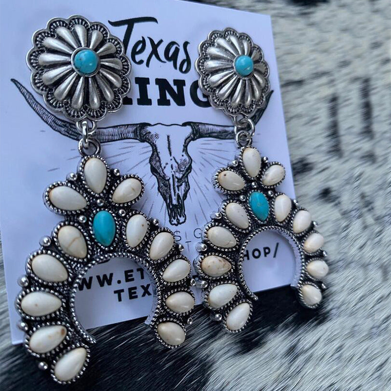 Classic Earring with Timeless Appeal