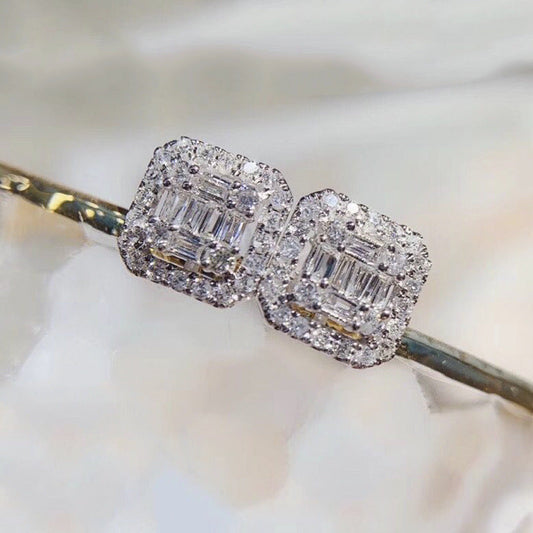 Charming Earring for Any Occasion