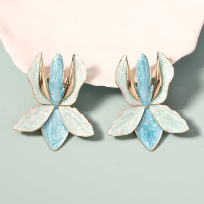 Beautiful Earring with Unique Style