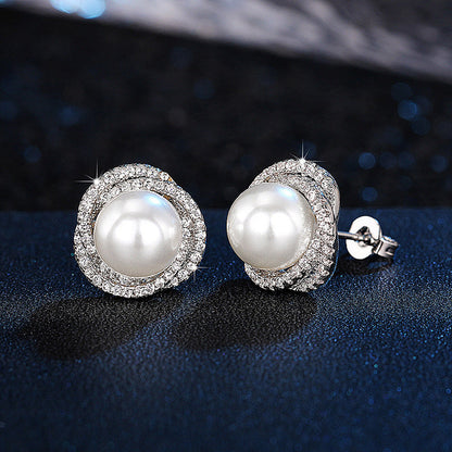 Beautiful Pearl Earring with Unique Style