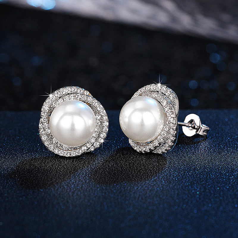 Beautiful Pearl Earring with Unique Style