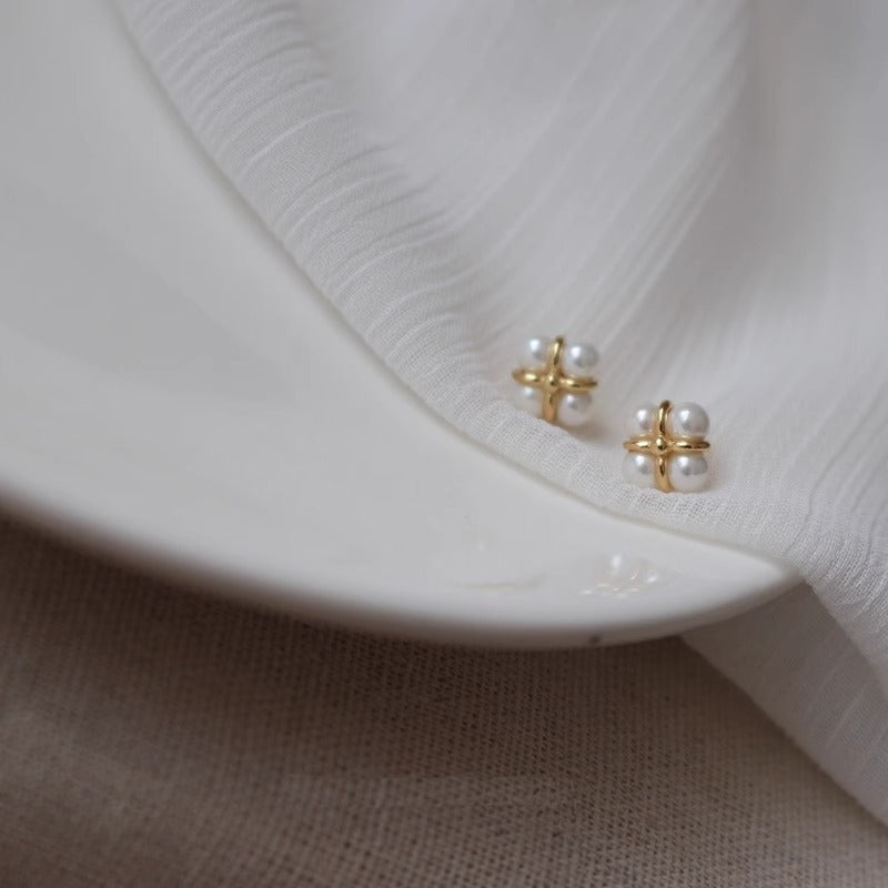 Classic Pearl Earring with Timeless Appeal