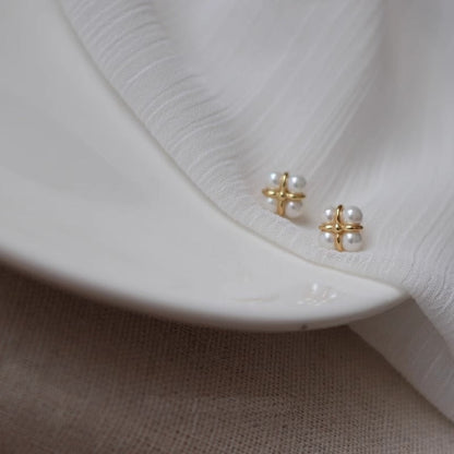 Classic Pearl Earring with Timeless Appeal