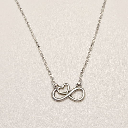 Romantic Necklace for Special Moments