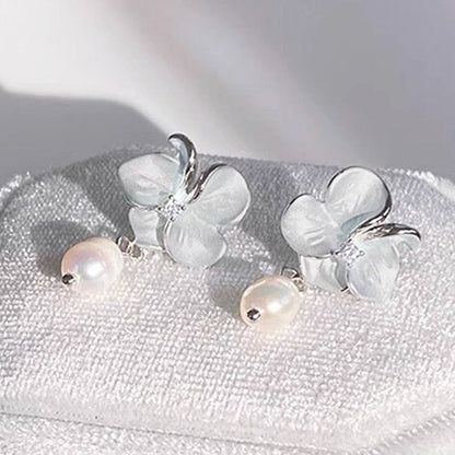 Stunning Pearl Earring for Daily Wear