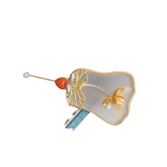 Beautiful Gold Piece with Unique Style