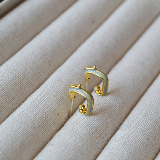 Beautiful Silver Earring with Unique Style