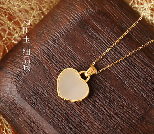 Romantic Gold Necklace for Special Moments