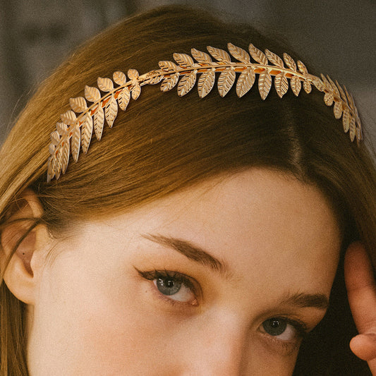 Elegant Gold Piece for Every Occasion