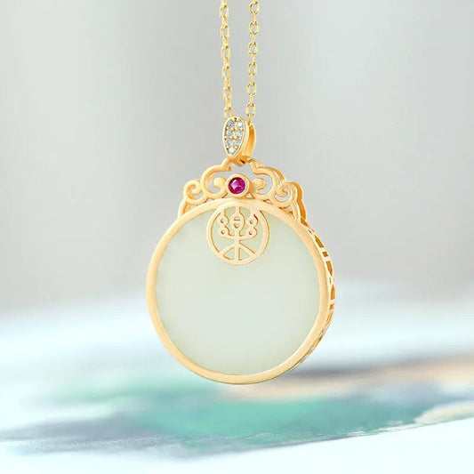 Beautiful Silver Necklace with Unique Style