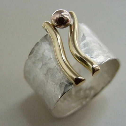 Charming Piece for Any Occasion