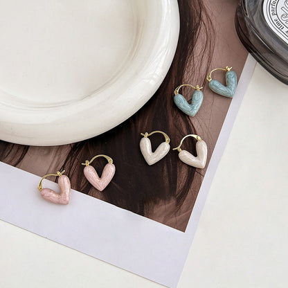 Classic Pearl Earring with Timeless Appeal