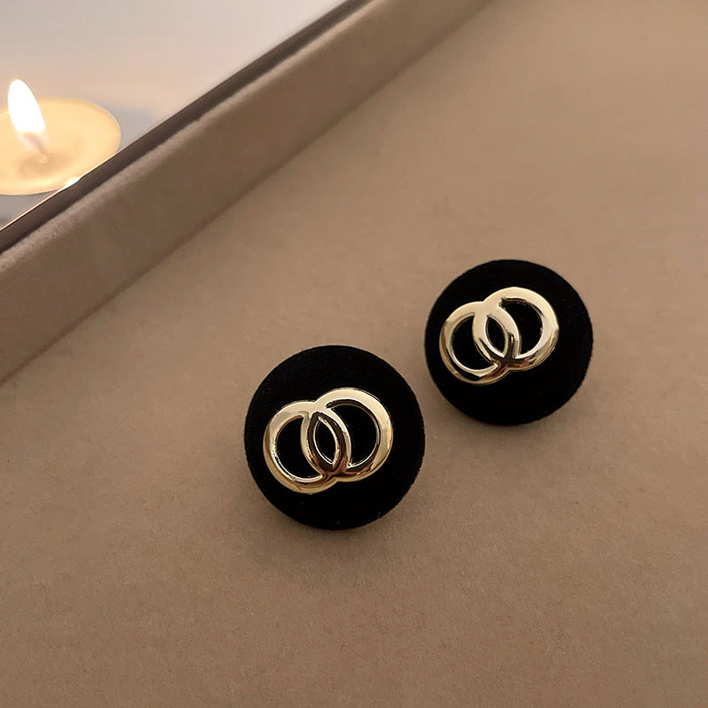Elegant Earring for Every Occasion