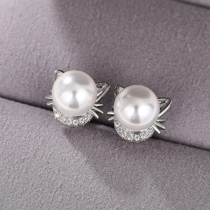 Beautiful Pearl Piece with Unique Style