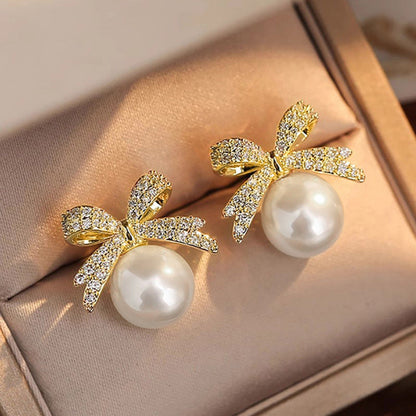 Charming Pearl Earring for Any Occasion