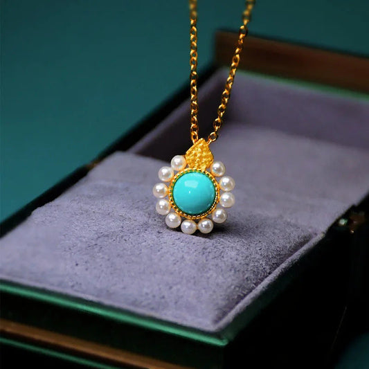 Romantic Silver Necklace for Special Moments