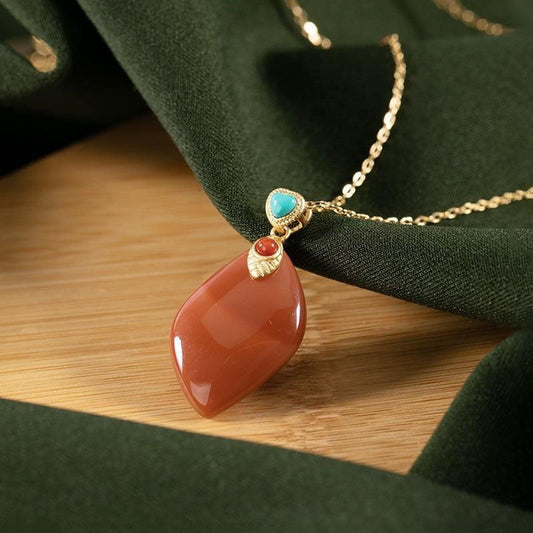 Charming Silver Necklace for Any Occasion