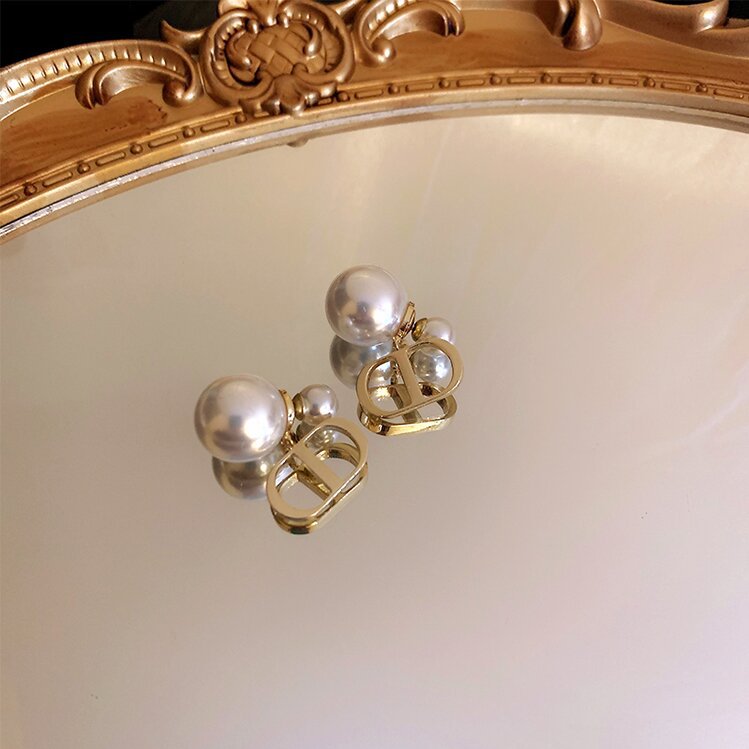 Delicate Artisan Pearl Earring